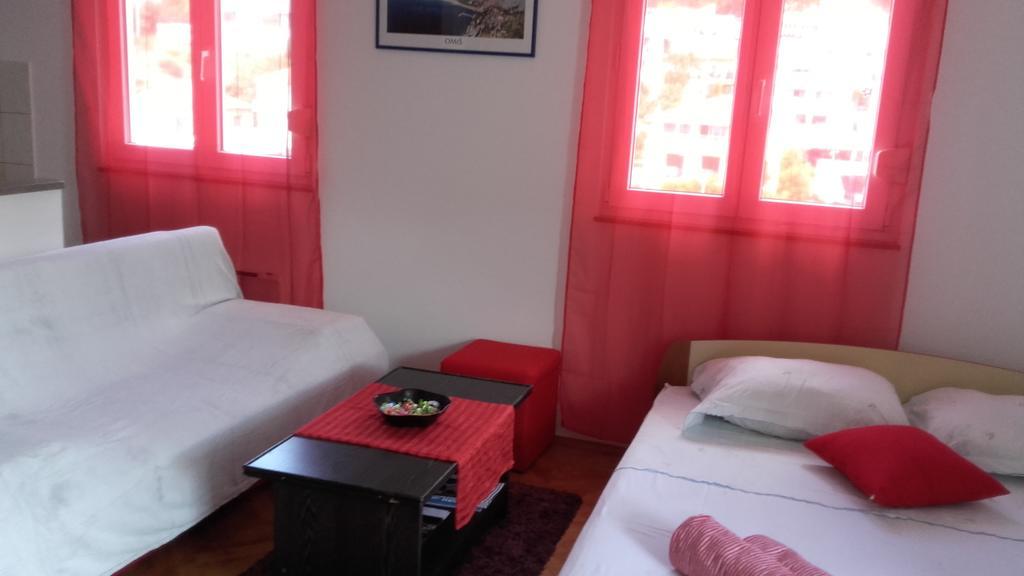 Apartment Max Omiš Exterior foto