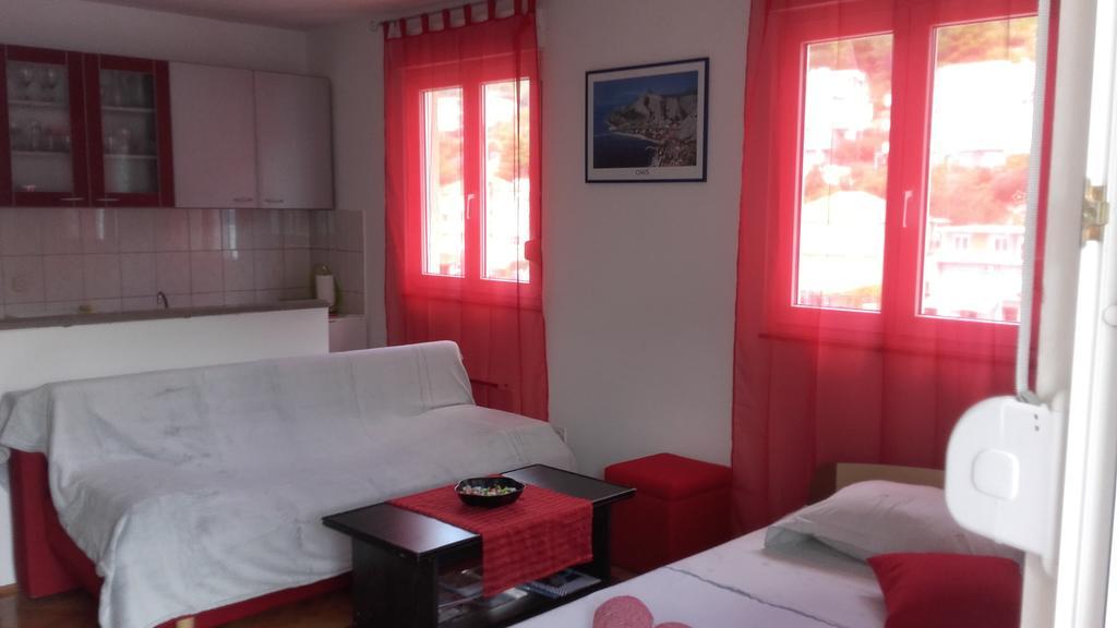 Apartment Max Omiš Exterior foto