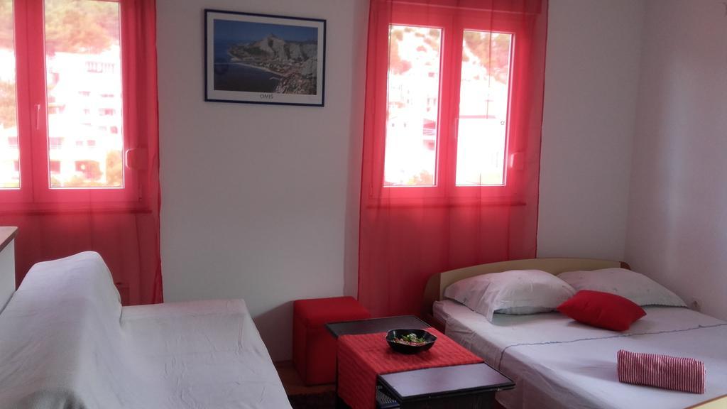 Apartment Max Omiš Exterior foto