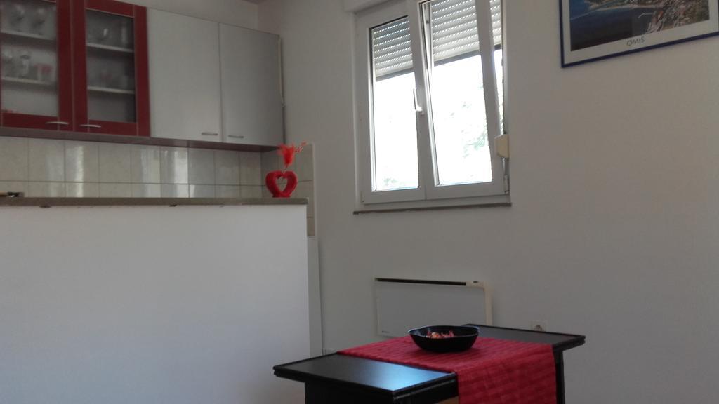 Apartment Max Omiš Exterior foto