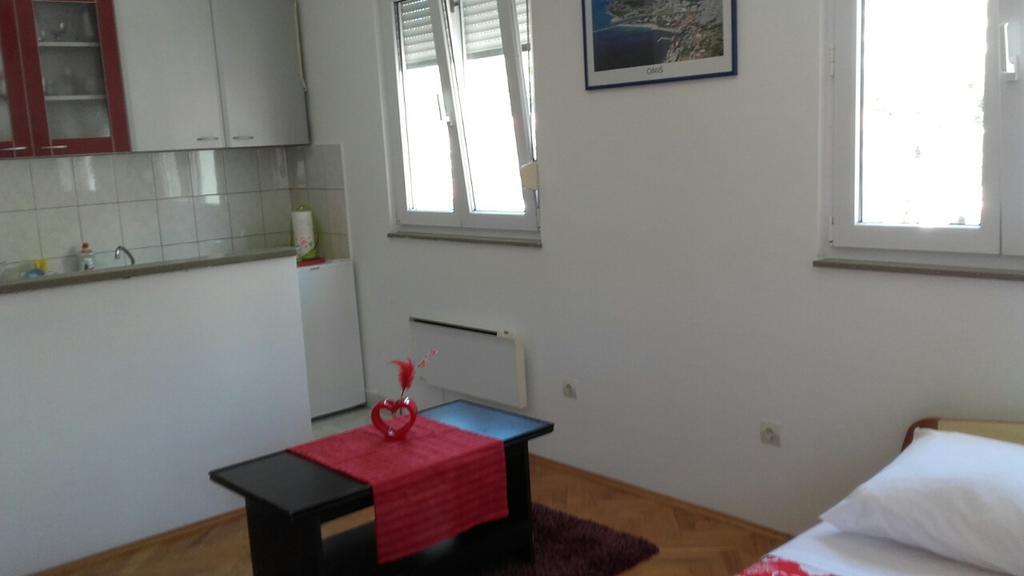 Apartment Max Omiš Exterior foto