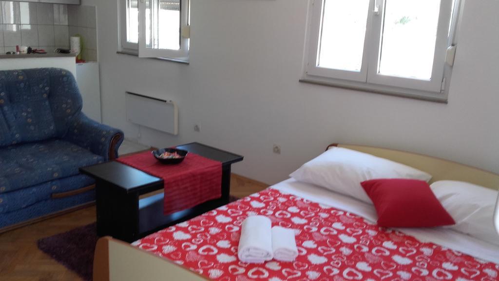 Apartment Max Omiš Exterior foto